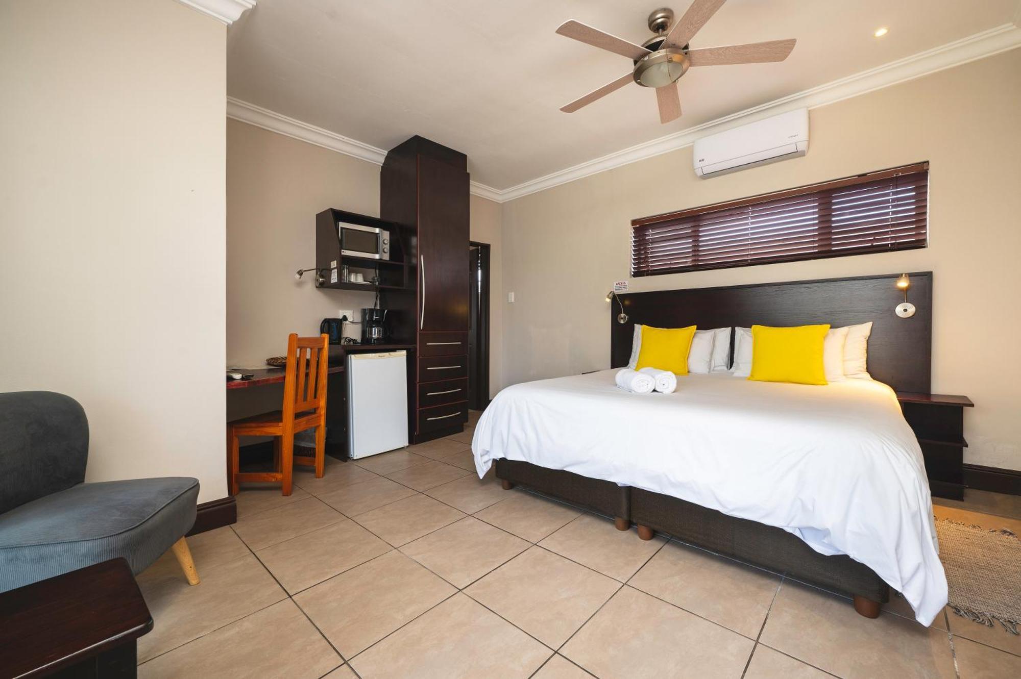 Africa Beach B&B Port Elizabeth Exterior foto